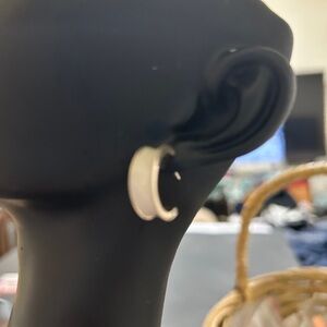 Silpada Elegant Silver Hoop Earrings, nib retired